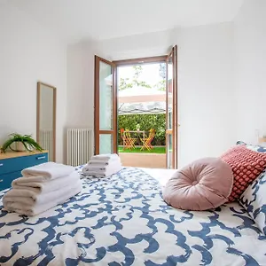 https://como-lake-lakeside-bliss.it-lombardy.com